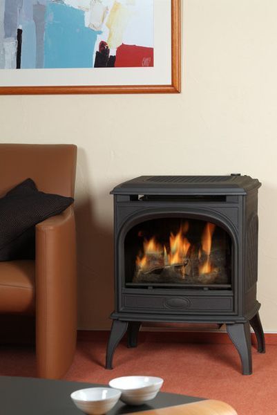 Чавунна піч Dovre 425 CB/E6 коричнева майоліка емаль - 8 кВт 425 CB/E6 эмаль фото